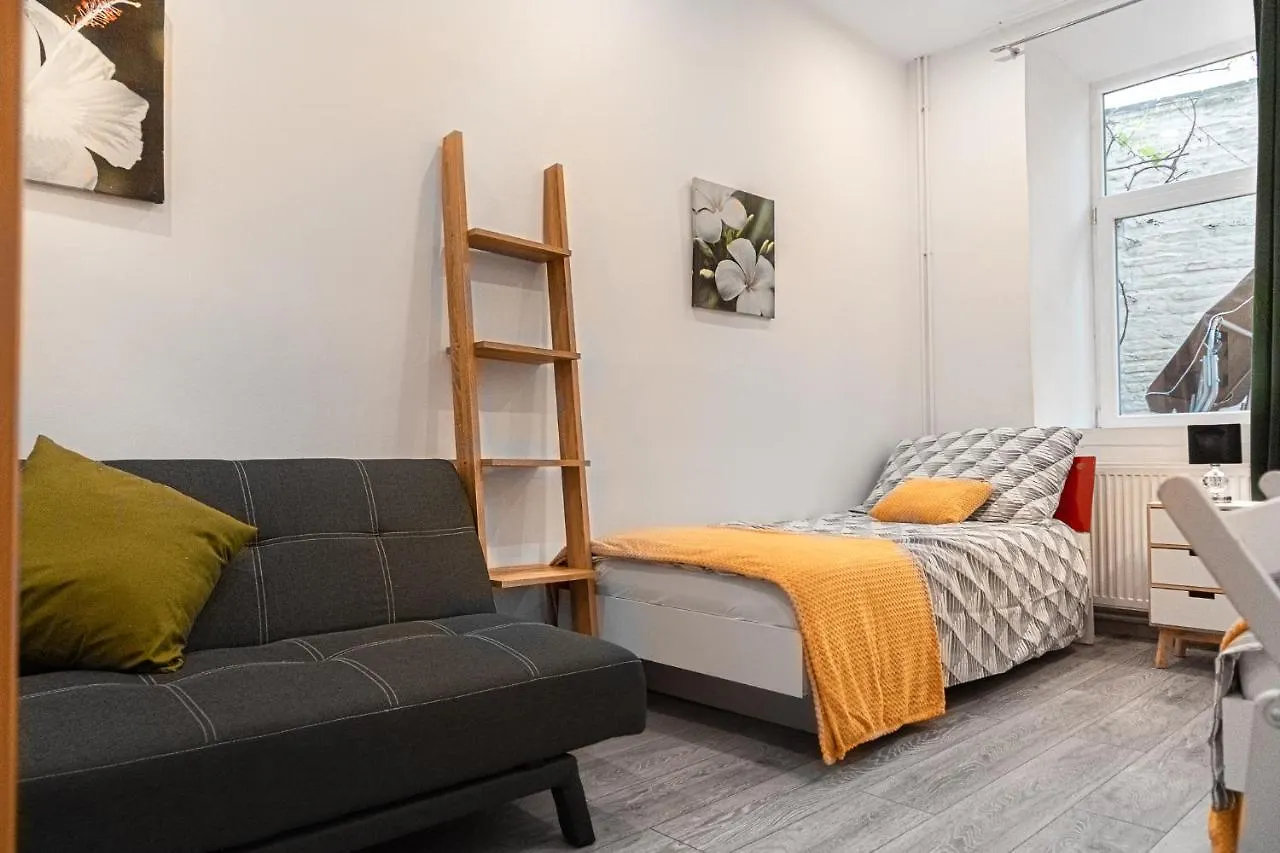 Fullfilling 3Br Shared Apartment With Pleasing Patio Vienna Austria