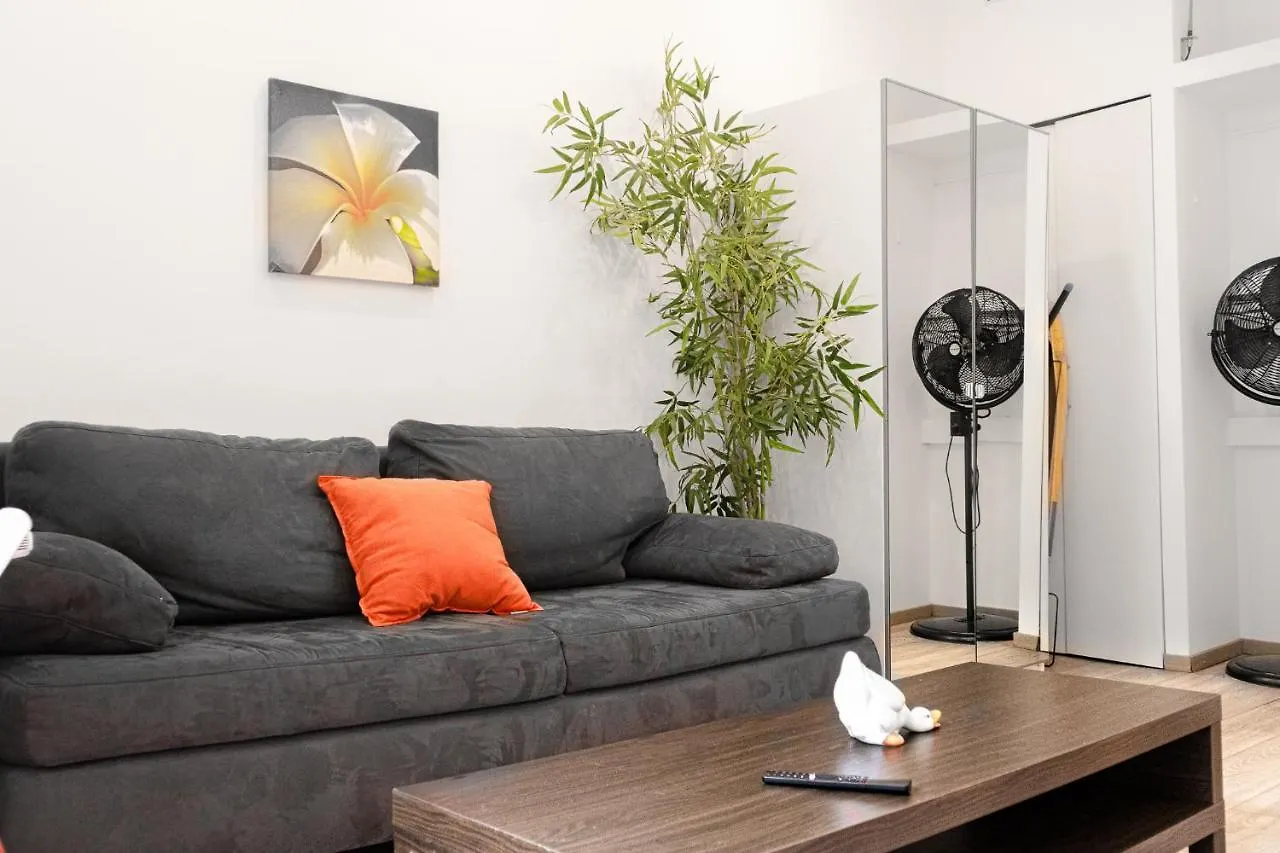Fullfilling 3Br Shared Apartment With Pleasing Patio Vienna Austria