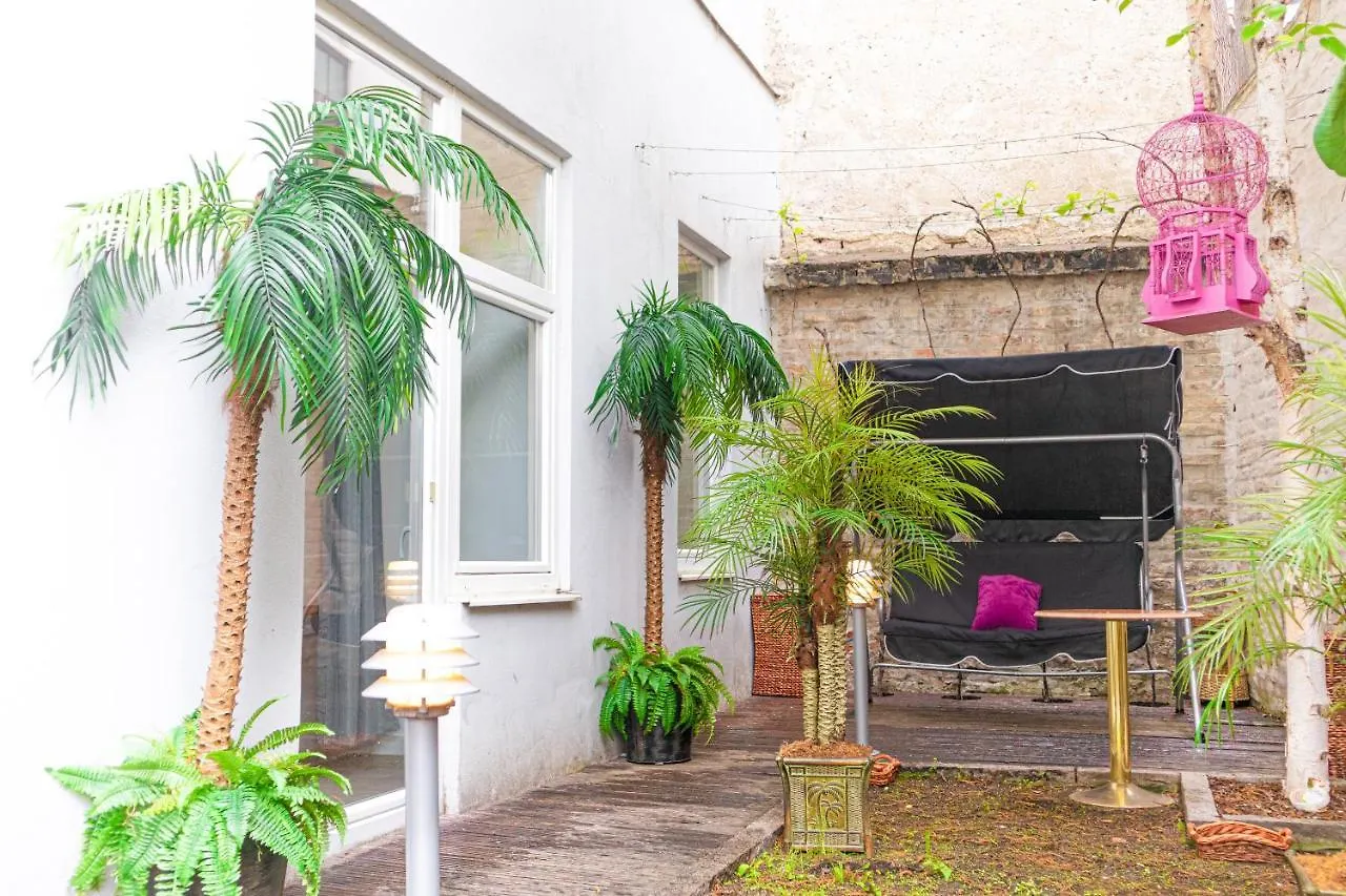 Fullfilling 3Br Shared Apartment With Pleasing Patio Vienna Austria